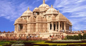 Beauty of Akshardham Temple 300x161 Akshardham Temple – A Beauty to Cherish