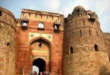 Purana Quila Must Visit Delhi Tourist Attractions