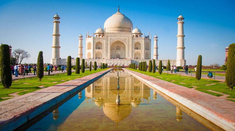 taj mahal travel Weekend Trip from Delhi to Agra— An Architects Delight